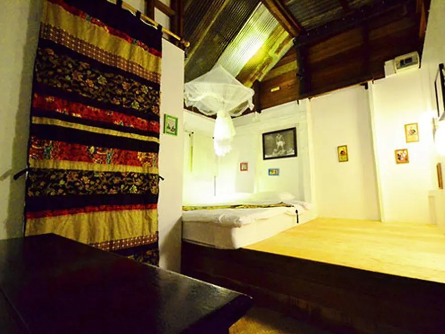 The Old Times Lanta Hotel Ko Por Отель типа 
